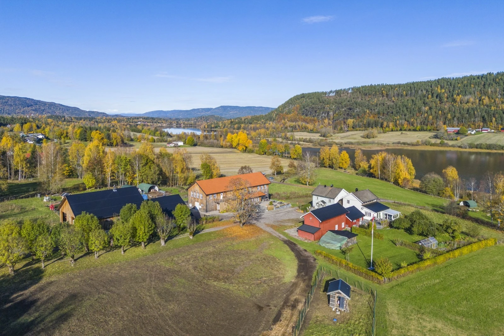 Lørdal gård
