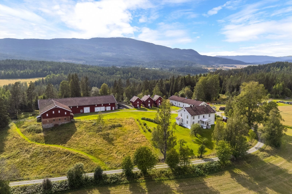 Hovland i Sigdal - SOLGT!