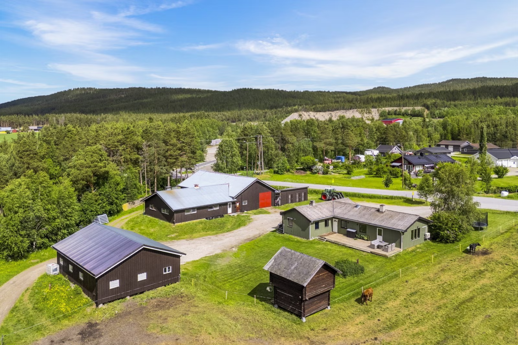 Aumset Gård
